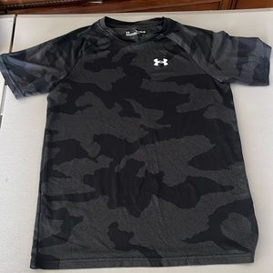 Under Armour t-shirt black camo